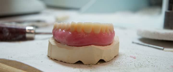 How to Get the Best Dentures